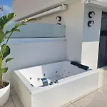 Alenti Hotell
