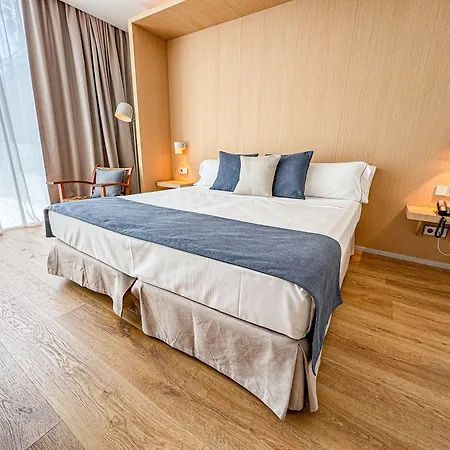 Alenti 4* Σίτζες