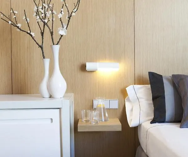 Alenti Готель Сіджас