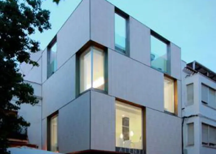 Alenti Готель Сіджас